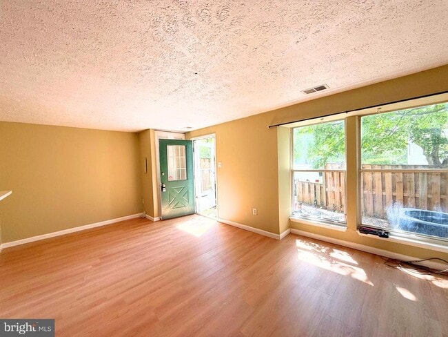 Building Photo - 13331 Demetrias Way