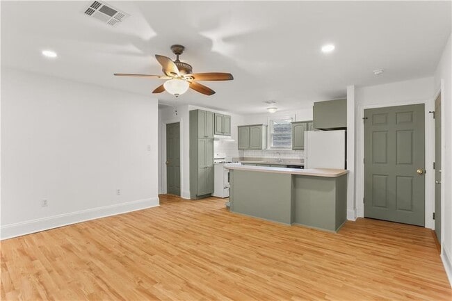 323 S Scott St Unidad D