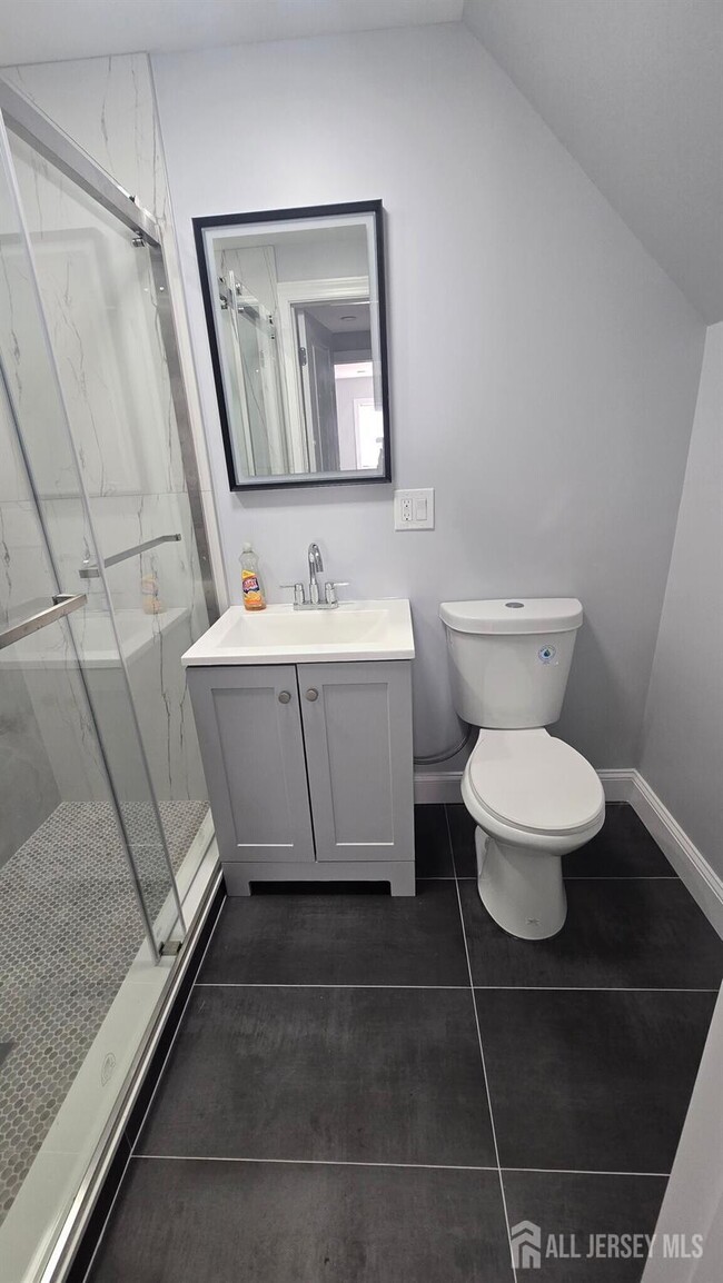 Photo - 272 Market St