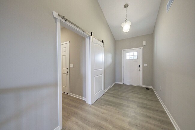 Photo - 2018 Steelwood Dr