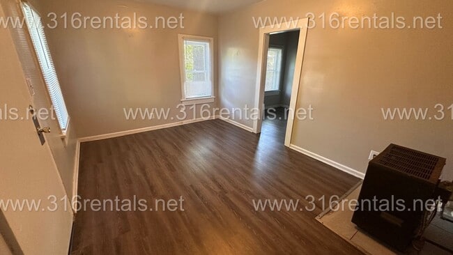 Photo - $550- 1 bed 1 bath - Duplex located in the... Unit 407 N. Clayton -  A