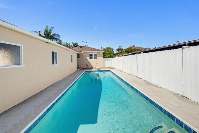 Photo - San Pedro Pool Home