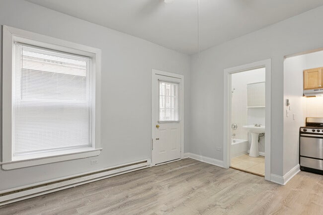 Photo - 1456 W Fargo Ave Unit 104