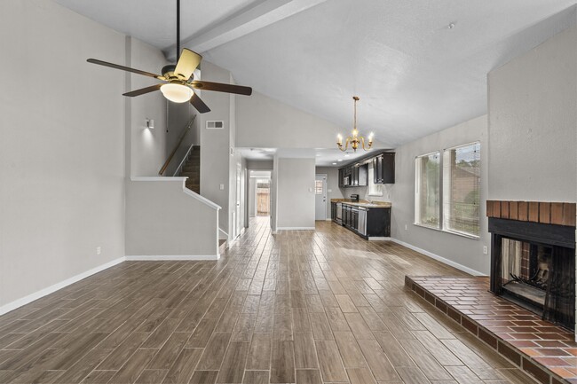 Photo - 7823 Bateman Ln Unit 7823