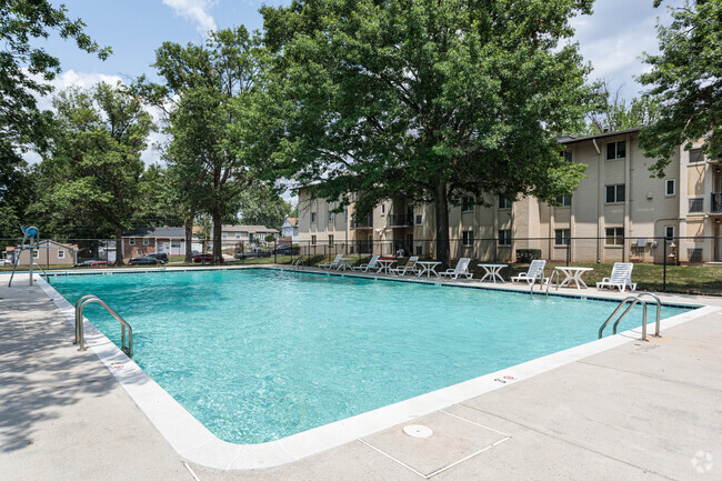 Building Photo - Glenarden Apartments