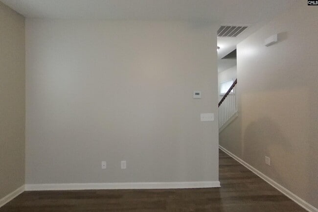 Photo - 323 Springwalk Ln