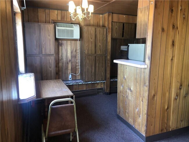 Photo - 358 Kingstown Rd Unit B