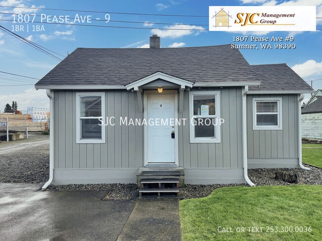 Building Photo - 1807 Pease Ave Unit 9