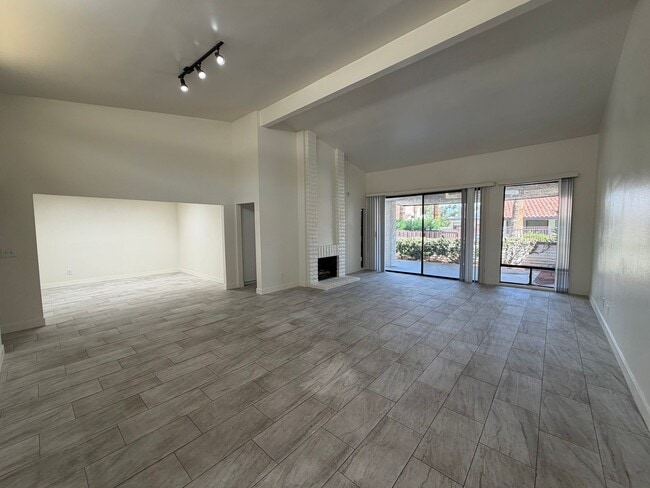 Photo - single-story townhouse 3-bedroom, 2-bath