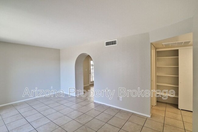 Photo - 1625 N Date Unit Apt. 14