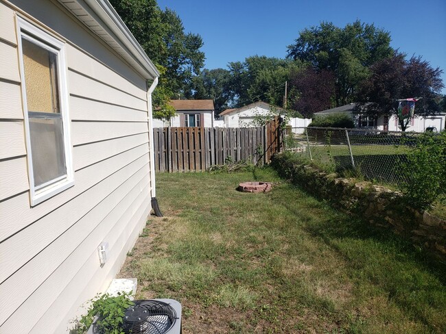 Photo - 2/1 Newly remodeled