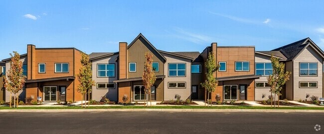 Building Photo - Modern 3 Bed/2.5 Bath Townhome in NW Redmond
