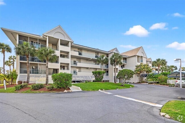 Building Photo - 5537 Sea Forest Dr Unit 205 Rental