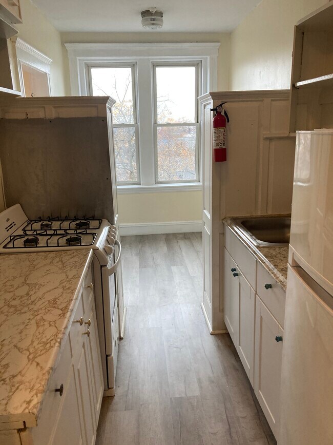 Photo - 28 Quint Ave Unit 5