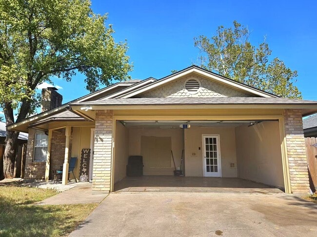 Building Photo - 2722 Daniel Boone Trail