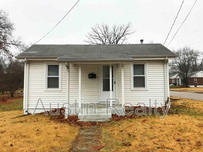 Photo - 1551 N Hanley Rd House