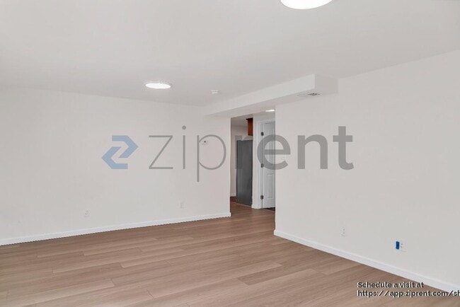 Photo - 860 Olive Ave