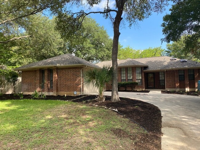 Welcome home to 117 Richardson! - Welcome home to 117 Richardson!