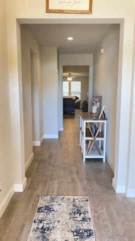 Photo - 252 Drumcliffe Dr