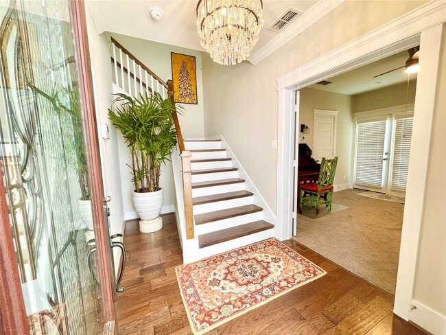 Photo - 809 Leavenworth Ave