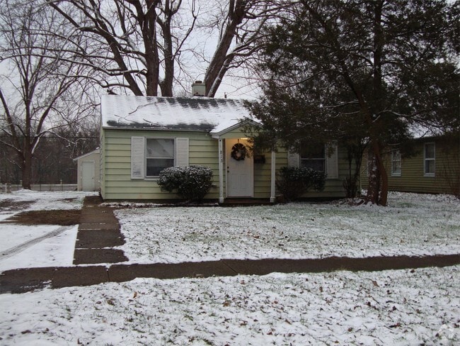 Building Photo - 813 Bryan St Rental