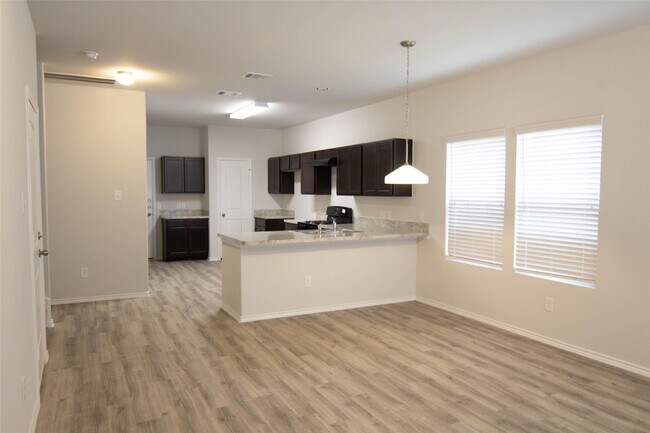 Photo - 5618 Adelaide River Dr