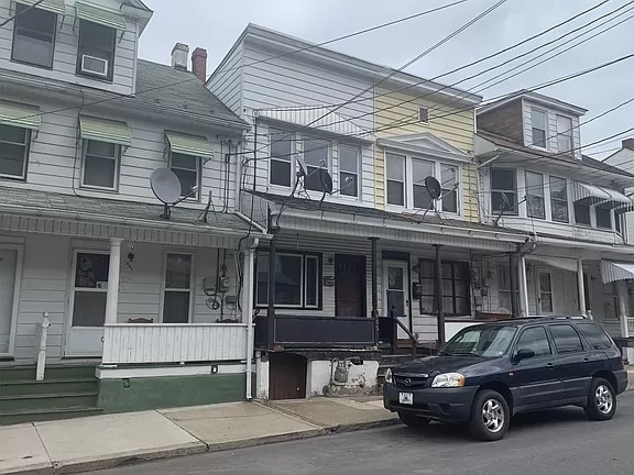Photo - 453 S Shamokin St