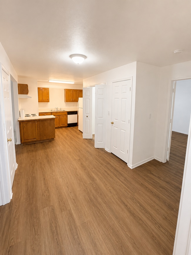 Photo - 2893 Crystal Lake Dr Unit -1