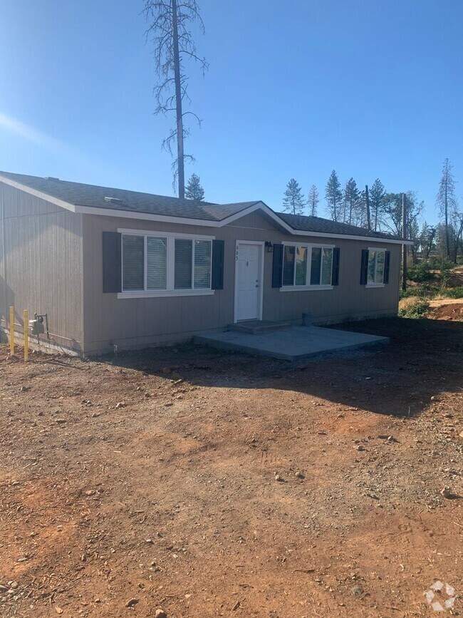 Building Photo - Central Paradise Location Brand Newer3 bed... Rental