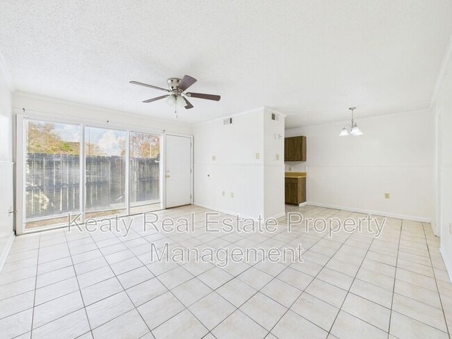 Photo - 407 Fox Run Ave