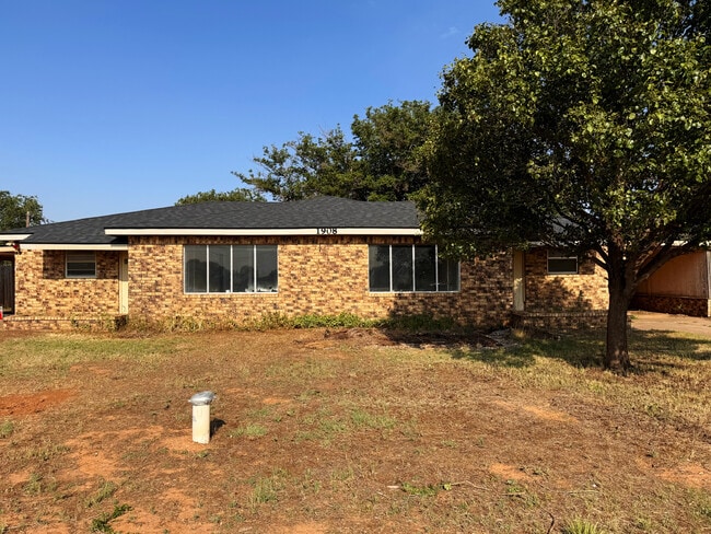 Building Photo - 1908 Inler Ave