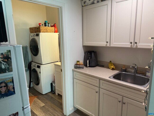 Photo - 1311 Wertland St Unit B