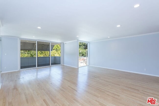 Photo - 1539 Laurel Ave