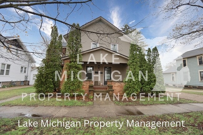 Photo - 112 8th St Condo Unit #1