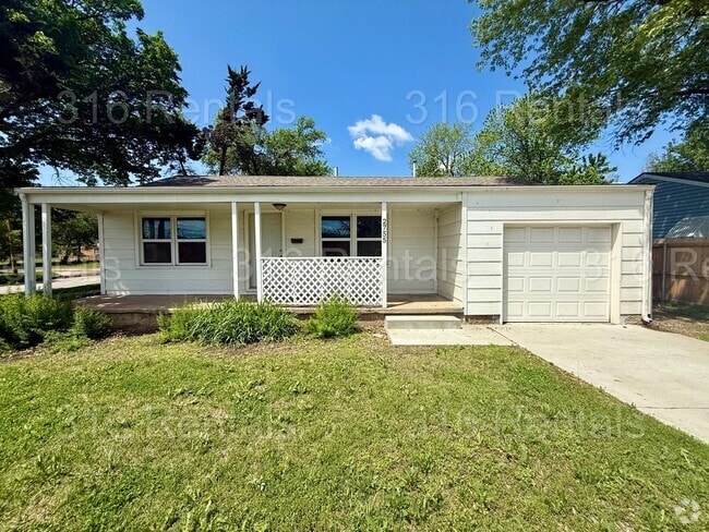 Building Photo - $1100 - 2 bed 1 bath - Single Family Home