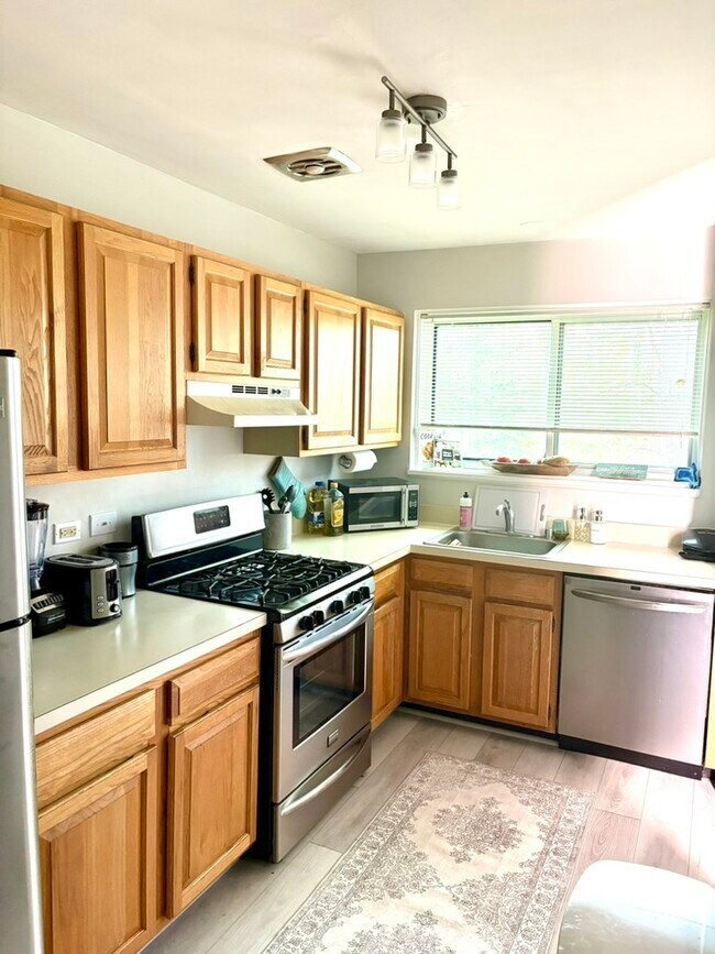 Photo - 10618 Kenilworth Ave Unit 203