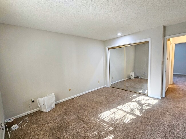 10904 Mckinley Dr