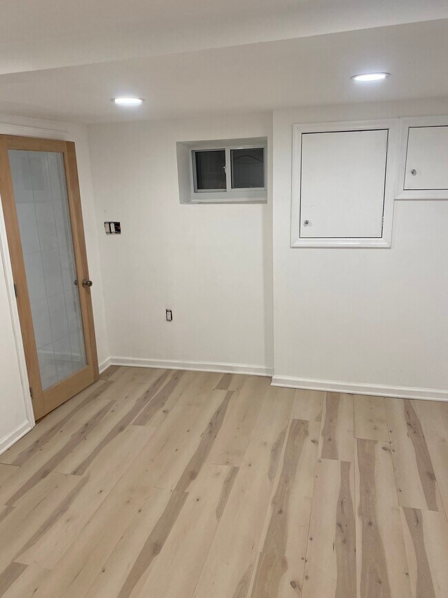 Photo - 5900 Avenue L