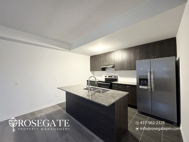 Photo - Spacious 3-Bedroom, 2.5-Bathroom Townhome with Parking & Juliet Balcony in Brampton Unit 75