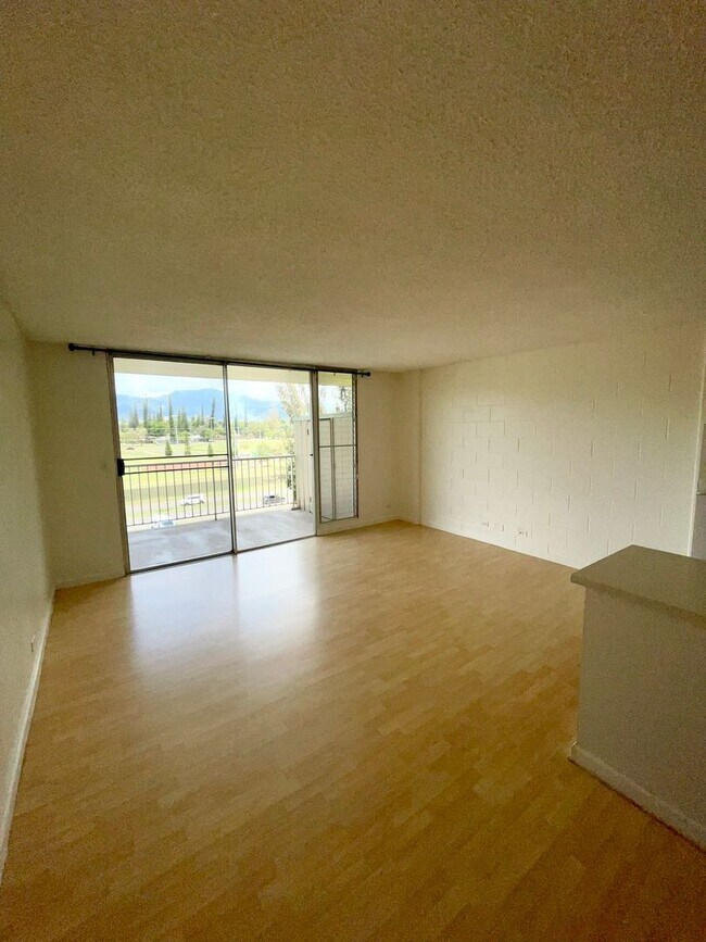 Photo - Spacious 1 bed, 1 bath, 1 parking Condo with a huge-covered lanai located in Wahiawa!