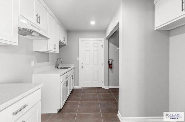 Photo - 2128 Norfolk Dr