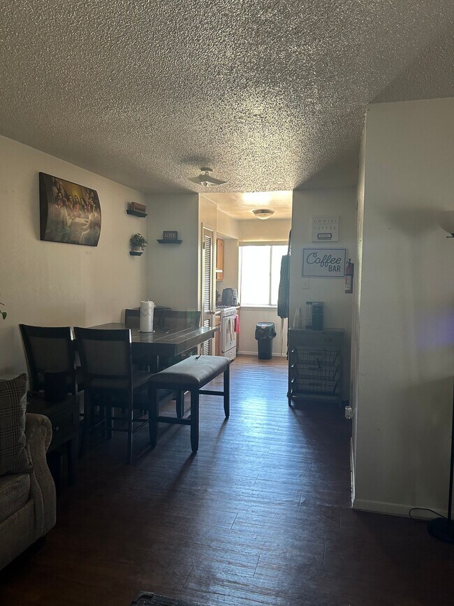 Photo - Greenbriar Manor Apartments