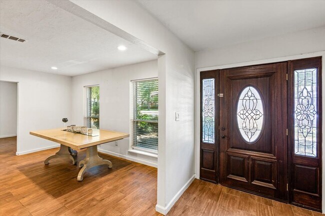 Photo - 751 Langwood Dr