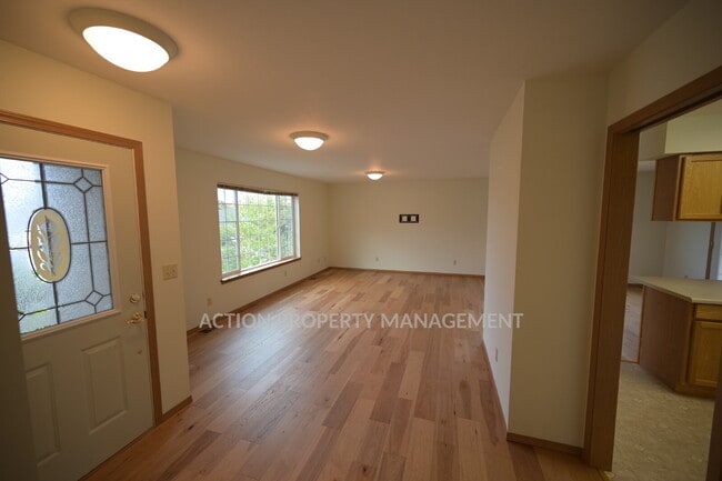 Photo - 3 bed 2 bath home in Sequim