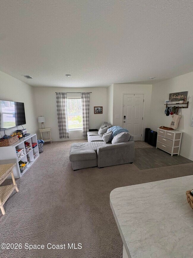 Photo - 1207 Waffle St SE