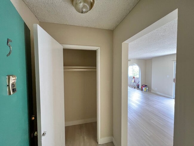 12737 Pacific Ave Unit 05