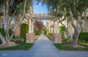 Photo - 27285 Blue Spruce Pl