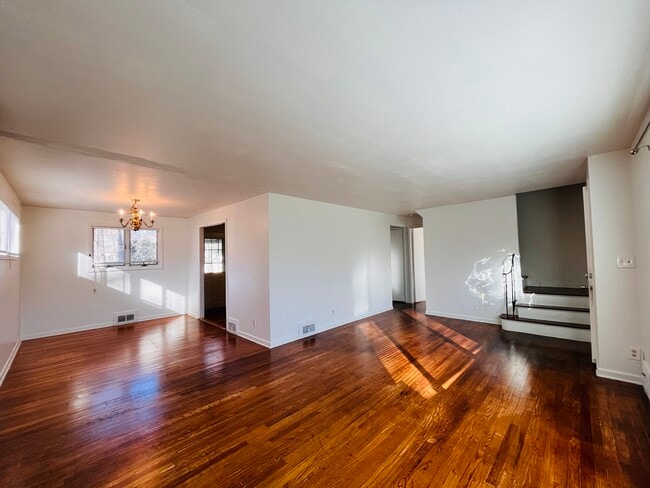 Photo - 30 John Smith Dr