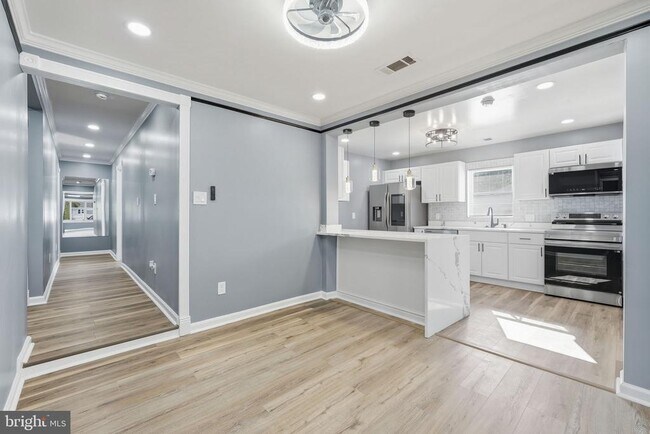 Photo - 15201 Michigan Rd.