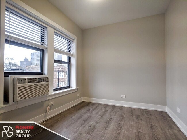711 W Brompton Ave Unit 2